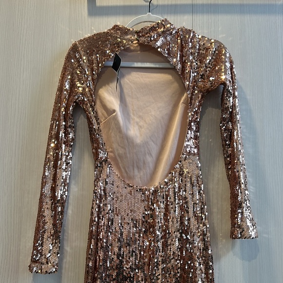 NWT Fashion Nova Practically Famous Sequin full length Dress - Rose Gold size XS - Picture 9 of 12